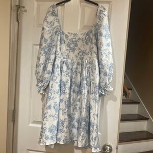 Nwt arula dress 2x white blue floral